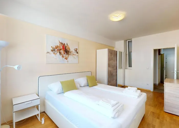 Belvedere Apartment *